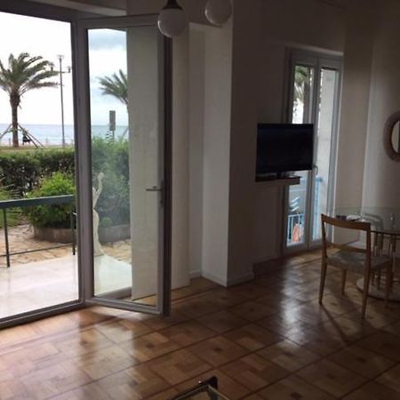 91 Promenade Des Anglais Le Stellamar Nizza Exterior foto